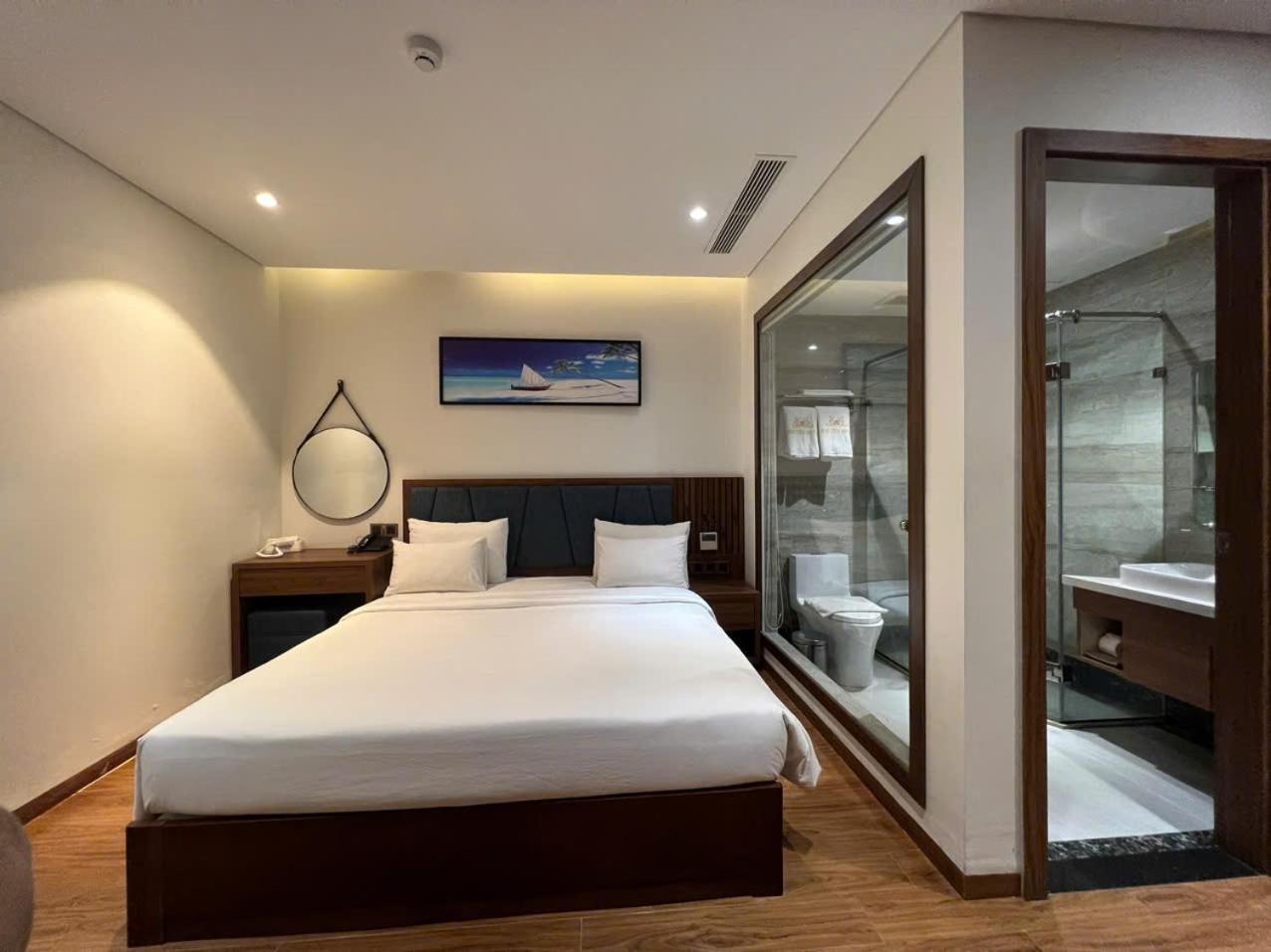 Khách sạn Ruby Star 4*